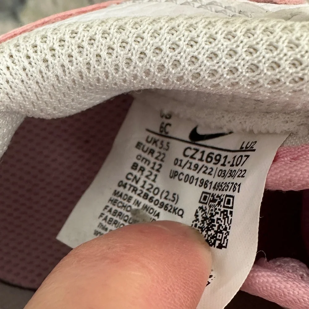 Nike force one low top baby pink and white size 6